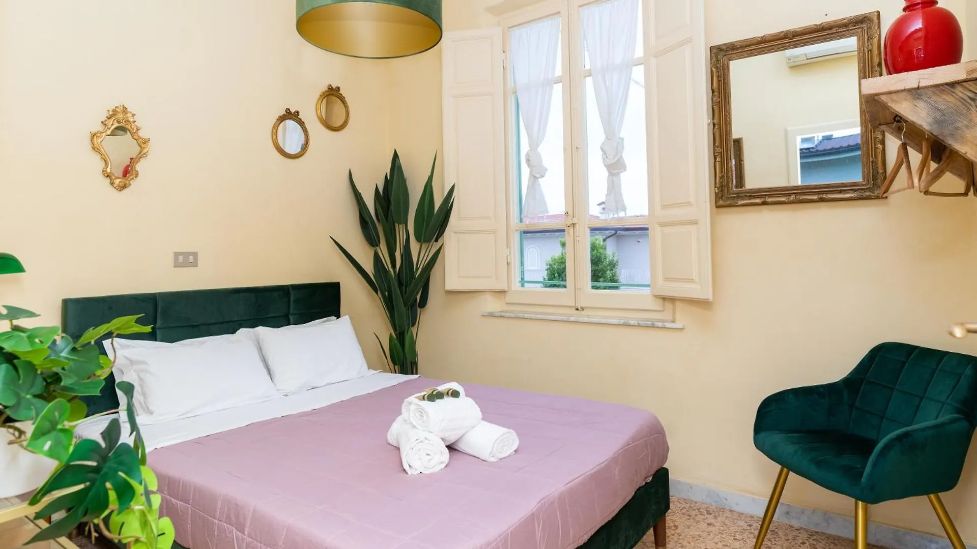 ** Hotel La Locanda Del Geco Marina di Pietrasanta Italy