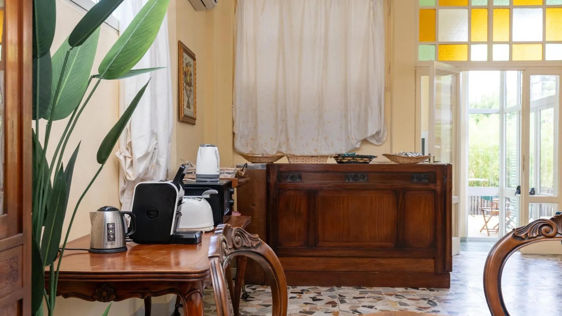 La Locanda Del Geco Marina di Pietrasanta Hotel