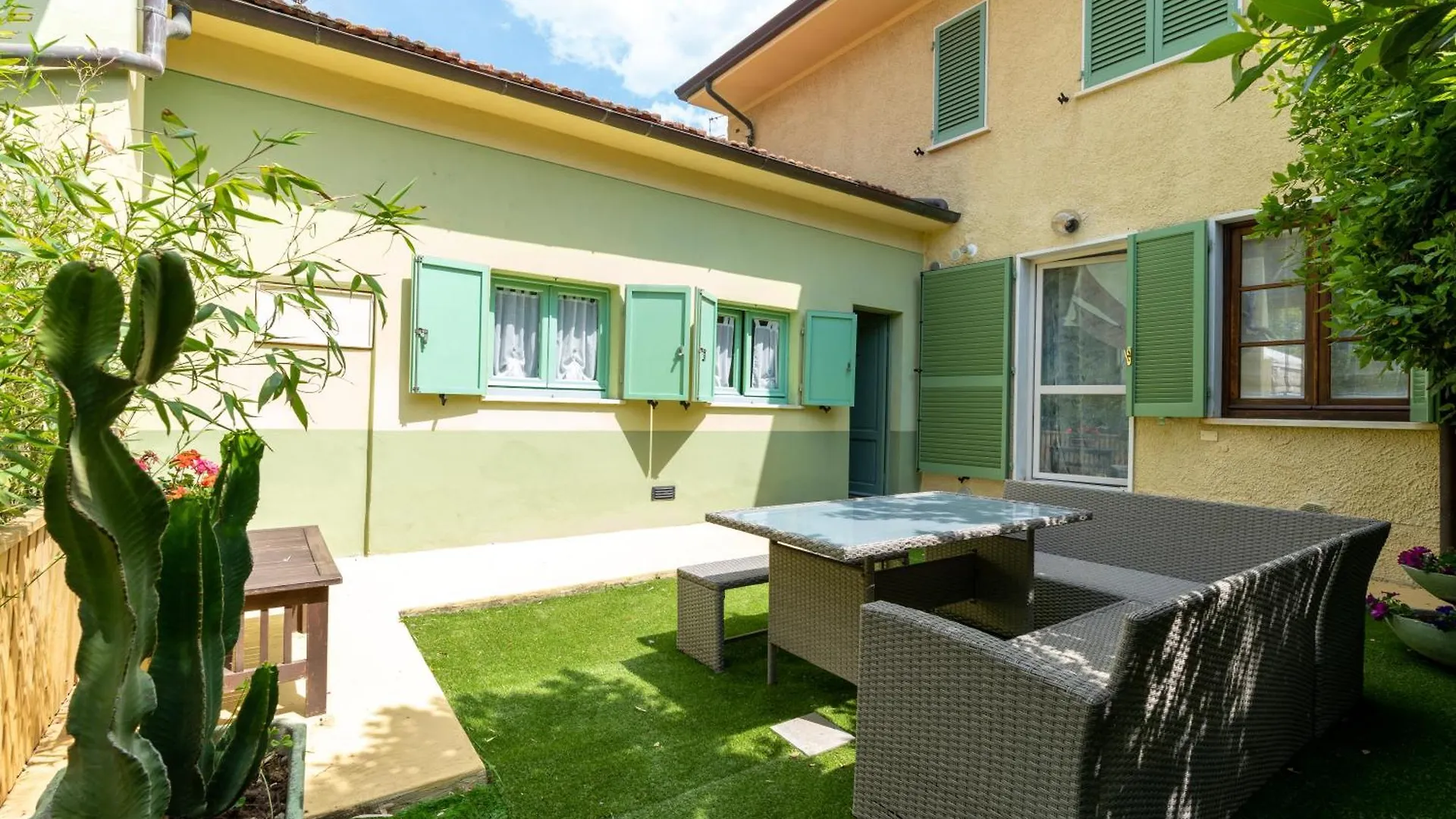 La Locanda del Geco Marina di Pietrasanta 2*,  Italia